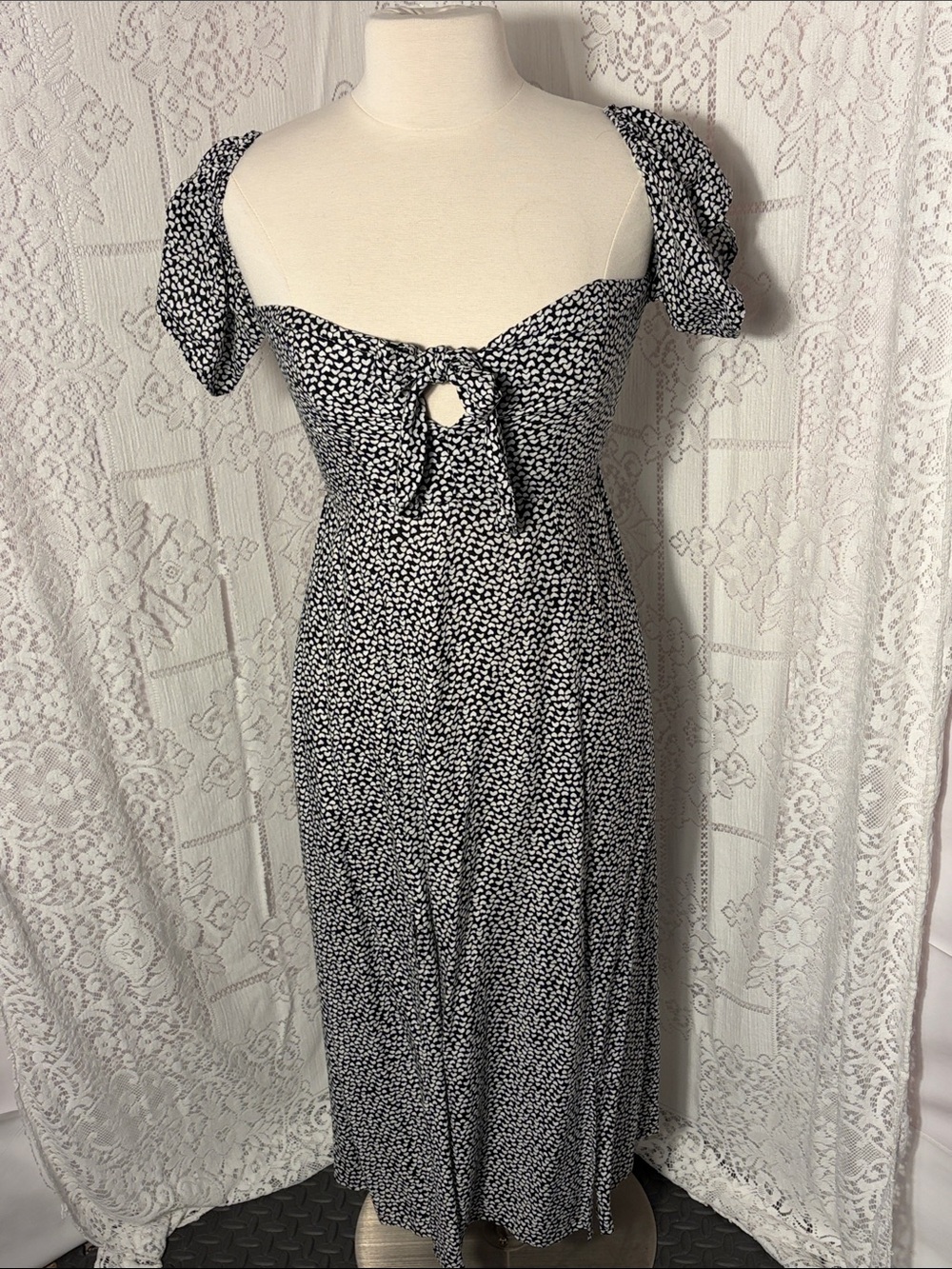 saltwater LUXE Black & White Tie-Front Midi Dress with Puff Sleeves